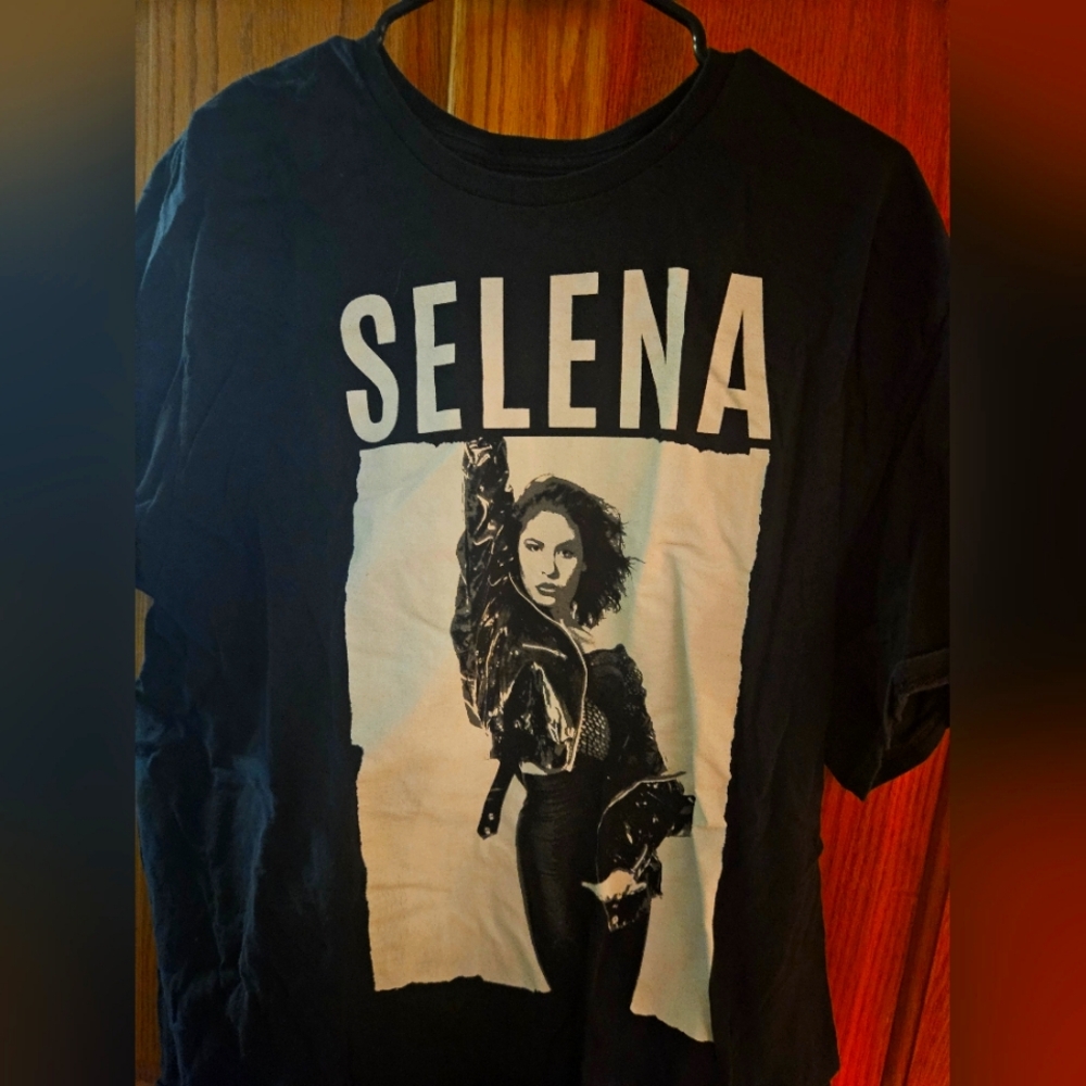 Modern Salena Tshirt 2xl